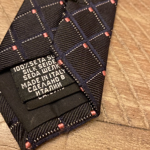 BOSS by Hugo Boss Black Silk Diamond Print Tie - Picture 2 of 9